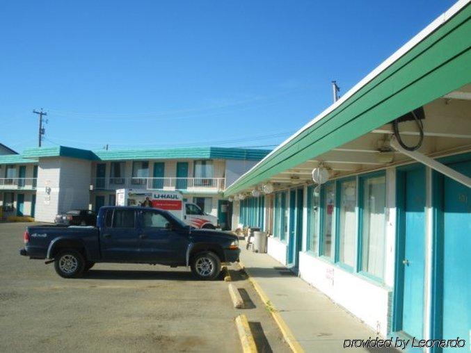 Caravan Motel Fort St. John Exterior foto